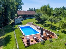 Хотел снимка: Cozy Home In Kupljenovo With Heated Swimming Pool