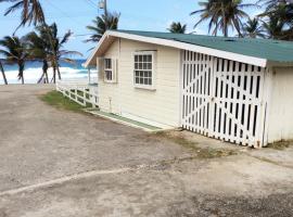 A picture of the hotel: Rest Haven Beach Cottages