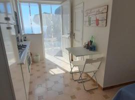 Hotel Foto: GaLu - Piccolo appartamento in Costiera Sorrentina,Amalfitana