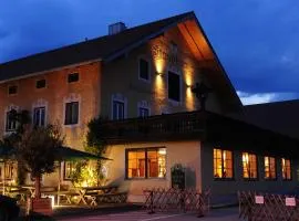 LandWirtschaft Staudham, hotel in Wasserburg am Inn