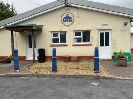 A picture of the hotel: Cwmaman Resource Centre and Bunkhouse