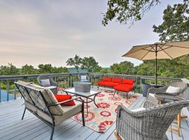 Hotel foto: Hilltop Hideaway Branson Home on 15 Acres