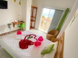 Whale House Hotel, Hotel in Puerto López