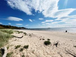 Hotel Foto: Beautiful modern Cottage by the Sea in Scotland