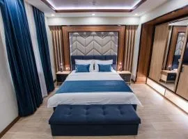 Art Deluxe Hotel