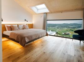 Tavarneta Estate, hotel in Dobrovo