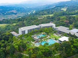 A picture of the hotel: Royal Tulip Gunung Geulis Resort and Golf