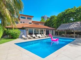 Hotel Photo: Villa Toscana - Luxury with Pool