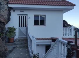 Apartamento Puerto Estaca 1, hotel in Valverde