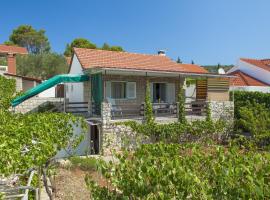 Holiday Home Neda, hotel in Vela Luka