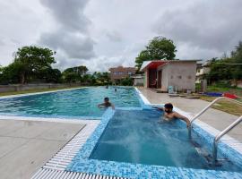 รูปภาพของโรงแรม: Gharana Resort