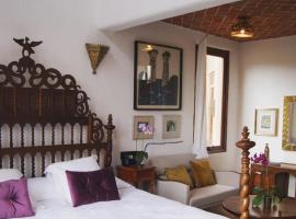 รูปภาพของโรงแรม: Casa Estela y Virgilio B&B