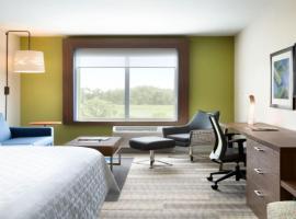 Hotel foto: Holiday Inn Express & Suites - Canton, an IHG Hotel