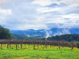 Hotelfotos: KiNam Vinea - A Vineyard Farmhouse in the Yarra Valley