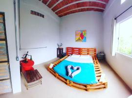 A picture of the hotel: Pousada Vila da Serra - Quarto do Amor