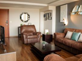 Wanderlot - Departamento Leganza - Penthouse Lujoso, hotel in Riobamba