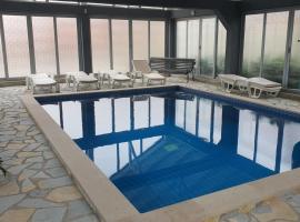 Holiday Home Bogumila, hotel in Risan