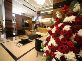 A picture of the hotel: فندق صحارى الخليج Sahara Gulf Hotel Apartments