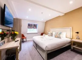 Byron Hotel