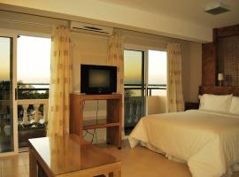 A picture of the hotel: La Rozada Suites