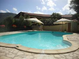 Hotel foto: Luxury country nel Cilento e piscina