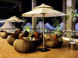 Radisson Blu Chattogram Bay View, hotel in Chittagong
