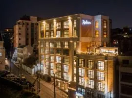 Radisson Serviced Apartments Antananarivo City Centre, хотел в Антананариву