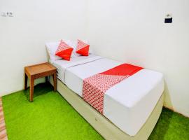 Hotel Photo: OYO 90725 Zeevanna Guest House Syariah