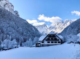 Govc-Vršnik, отель в городе Солчава