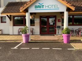 Fotos de Hotel: Brit Hotel Essentiel Moulins Avermes