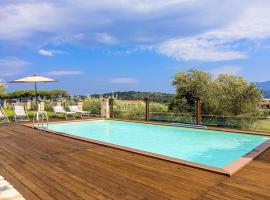 Photo de l’hôtel: Sant'Agata de' Goti Apartment Sleeps 8 with Pool Air Con and WiFi