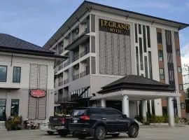 J.P.GRAND HOTEL: Trat şehrinde bir otel