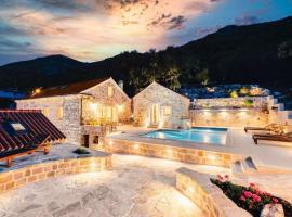 Hotel Foto: Majestic stone Villa Si with pool & extensive sea view near Cavtat & Dubrovnik