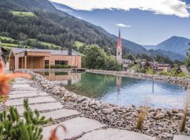 Hotel Photo: Chalet & Appartement Zingerlehof Trens