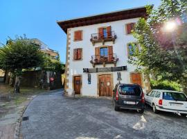 Hotel Photo: Hostal Ansonea