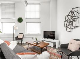 Hotel kuvat: TWO Indy Modern Apartments by CozySuites