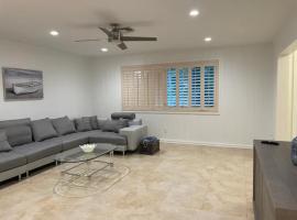 酒店照片: Hollywood Florida's Comfort Zone(3 Bedroom, 2 Bathroom)