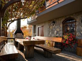 Foto di Hotel: Vineyard Cottage Bregac