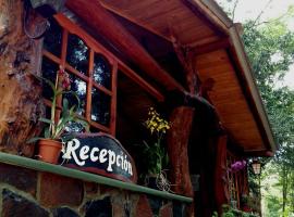 Ma-Ri Cabañas y Camping, hotel in Puerto Iguazú