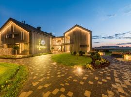 Hotel Miķelis, Hotel in Uzvara