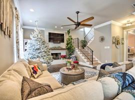 Hotel Photo: Luxe Home with Yard Near Lake Pontchartrain!