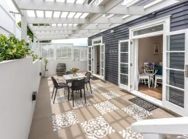 Hampton Court, hotel v destinaci Oneroa