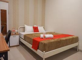 Hotel Foto: RedDoorz Plus @ Karangploso