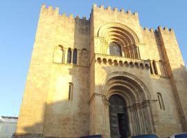 รูปภาพของโรงแรม: Apartment Old Cathedral in Coimbra _UNESCO World Heritage