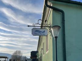 Fotos de Hotel: HAUS-DONAU in der Wachau