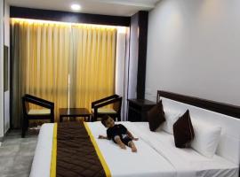 HOTEL ABOOZ，位于班加罗尔的酒店