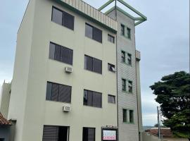 Hotel Candidez, hotel din Piuí
