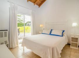 Abril Village, hotel in Tandil