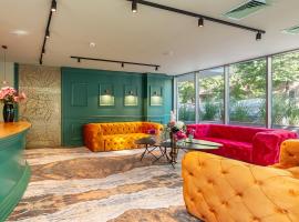 Tomis Garden Bucuresti、ブカレストのホテル