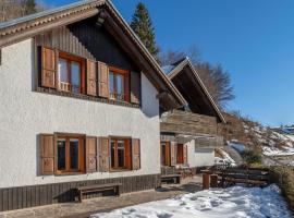 Hotel kuvat: Panoramic House Carnia - Mountain View APT with Parking and Terraces